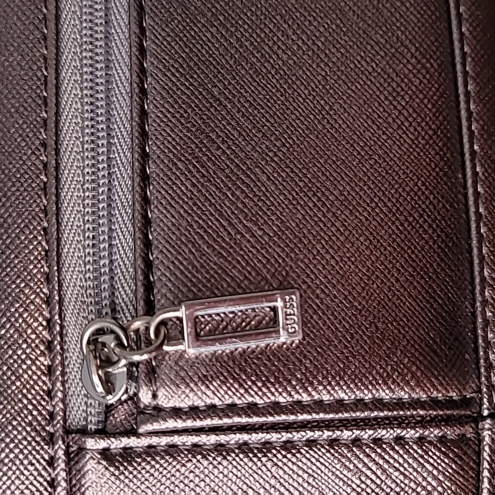 GUESS Metallic Wallet - Picture 13 of 14